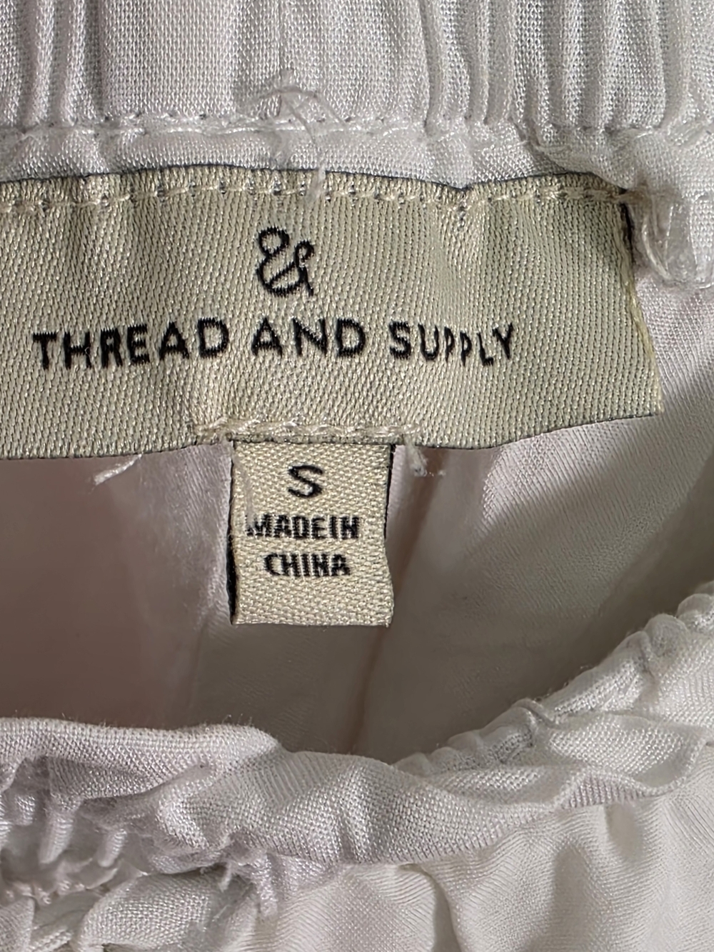 Thread & Supply White Distressed Frayed Hem Shorts Chic Beach Summer Lounge Sz S - Picture 8 of 9